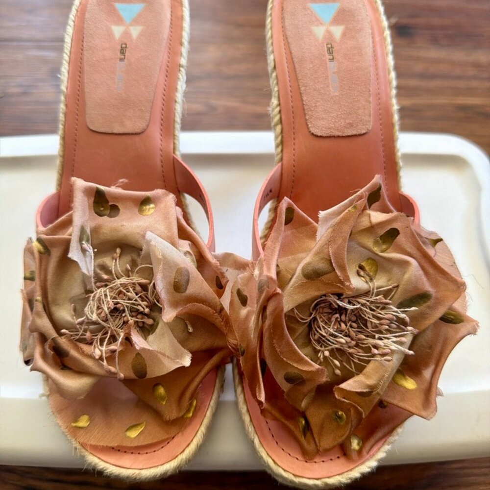 Dani Black Coral Orange Floral Raffia-Heel Sandals – Vero Cuoio Leather Sole